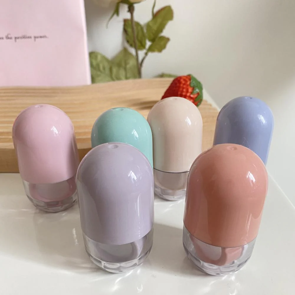 Cute Capsule Lens Case - Image 2