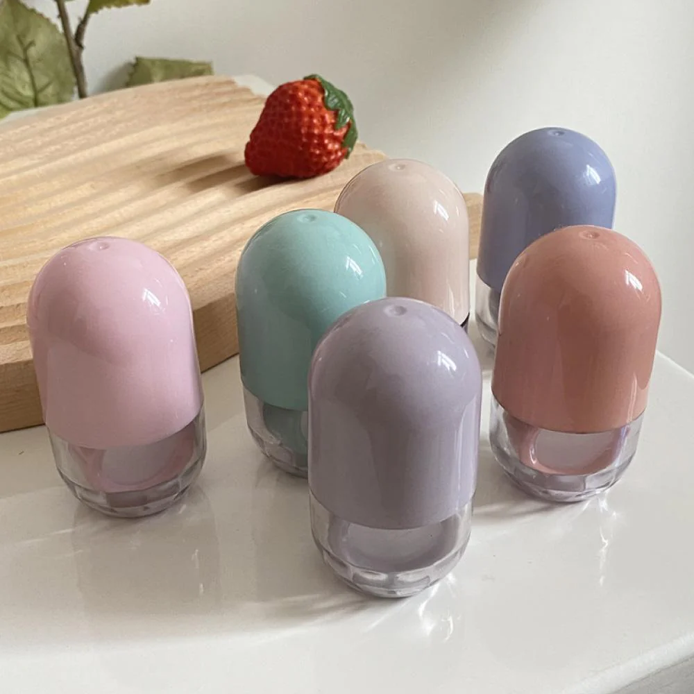 Cute Capsule Lens Case - Image 3