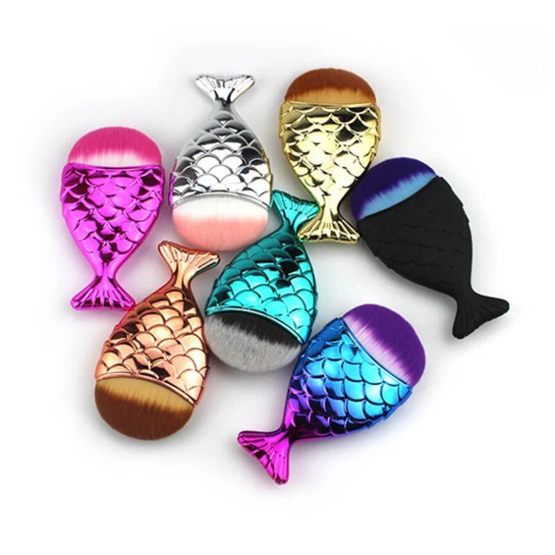 Mermaid Foundation Brush - Image 3